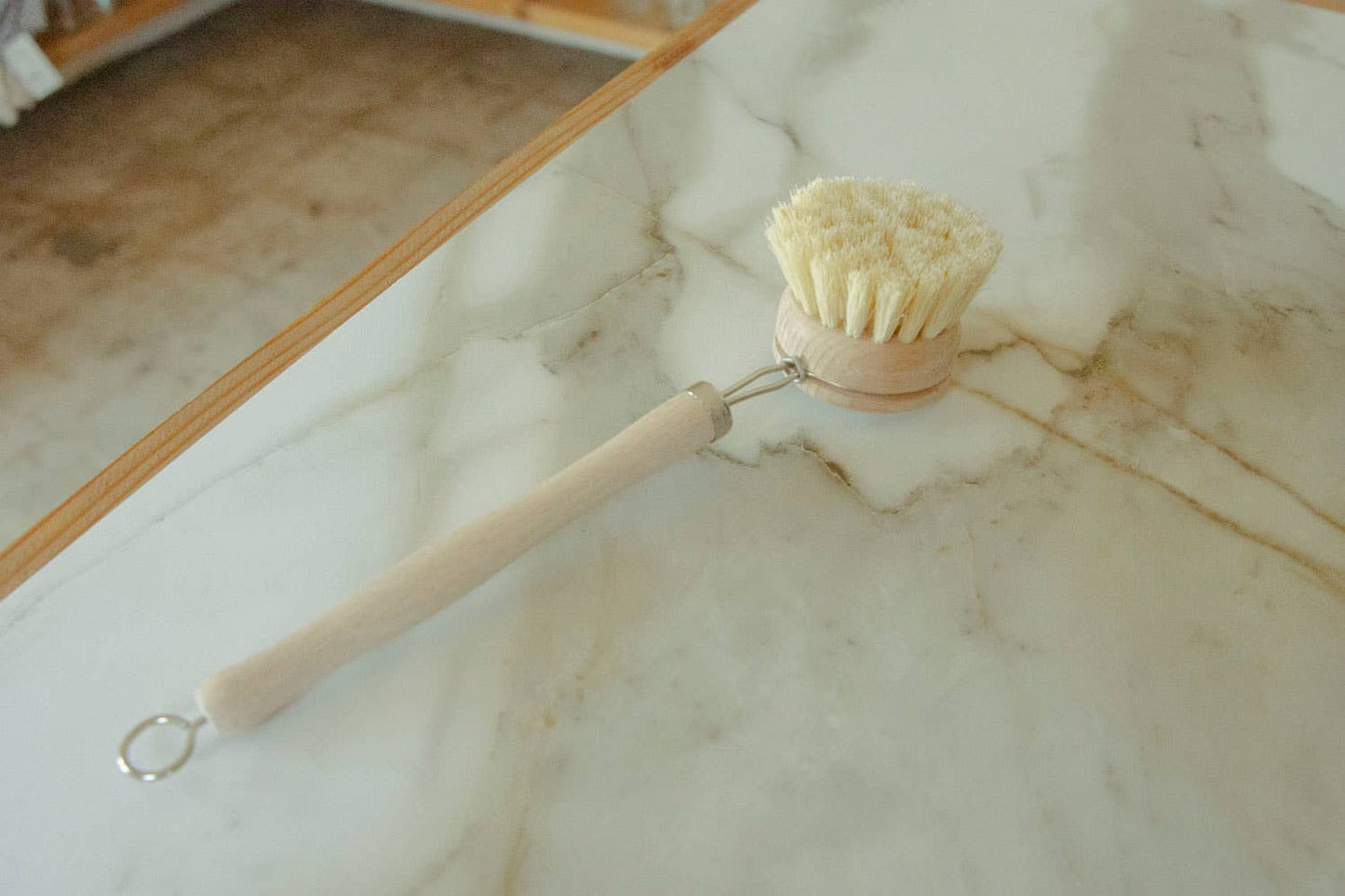 CASA AGAVE® Flat Long Handle Dish Brush White Teak - No Tox Life